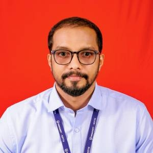 Dr. NAVANEETH BHASKAR